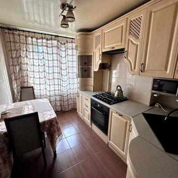 Сдам отличную 3х комнатную квартиру Парус Мониторная 10