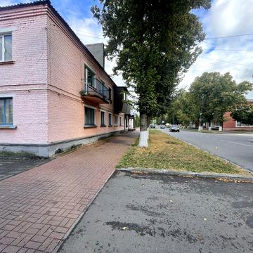 Квартира в центрі міста! Можна під комерцію ! Гарне розташування!!