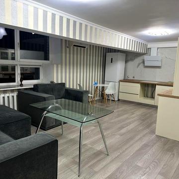 Аренда 3к квартиры на ул. Анны Ахматовой 5