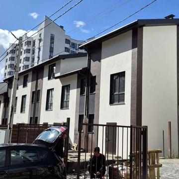 Продаж Таунхауса з ремонтом біля парку Щасливий