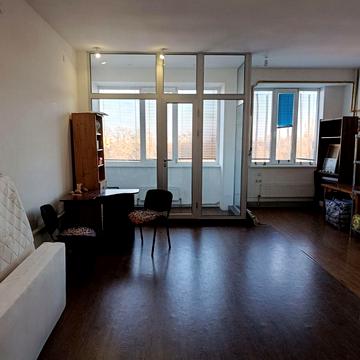 Новоолександрівська вул., 54