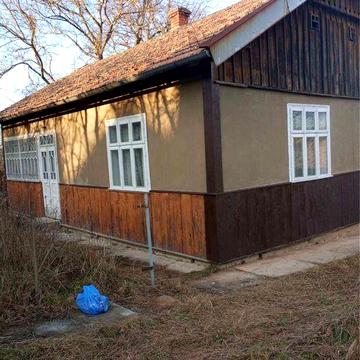 Хата на продаж  (с. Середній Майдан)