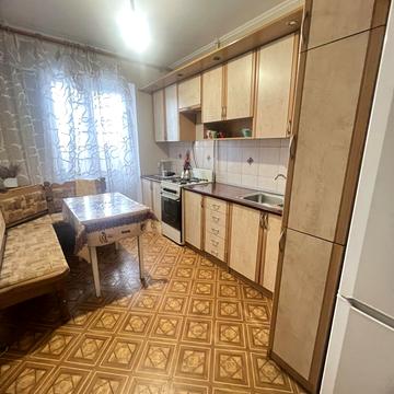 Буковинська вул., 12