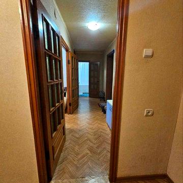 Продам 2 кімнатну квартиру на Лівому березі район Березинка Карован