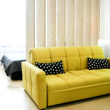 Академіка Андрія Сахарова вул., 4