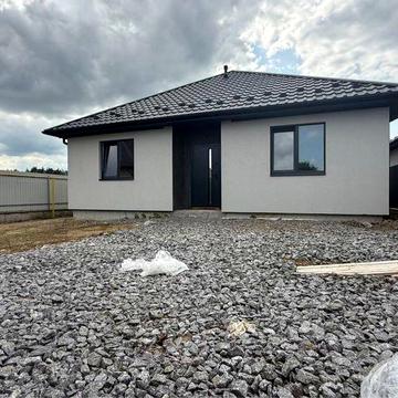 Продам одноповерховий будинок Зарванці