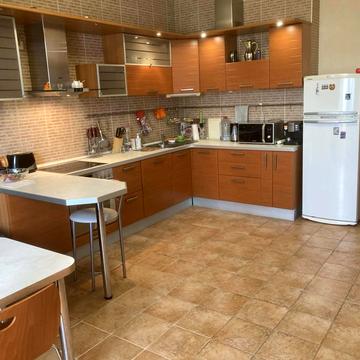 Євгена Коновальця вул. (Щорса), 36-Б