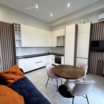 Шовковична вул., 23