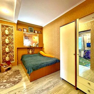 Спиридонівська вул., 15