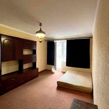 Продаж квартири терміново!