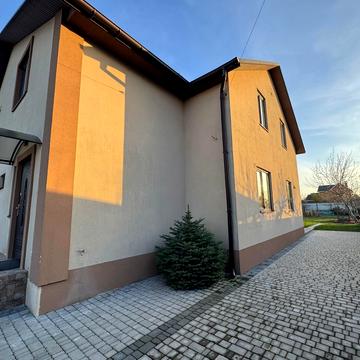 Парникова вул.