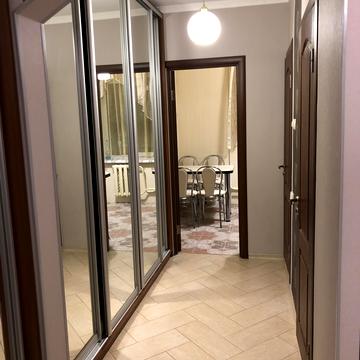 Володимира Висоцького бульв., 11