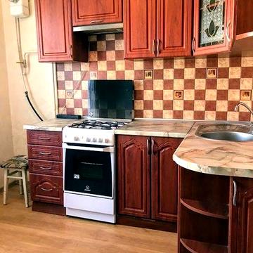 Продам 1- но кімнатну квартиру по вул.Незалежності, 12А