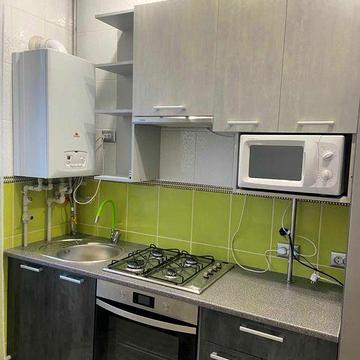 Продам 2 кімнатну квартиру в центрі