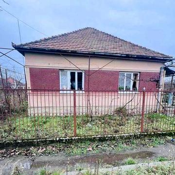 Продаж будинку в м.Берегово, неподалік термальних комплексів!