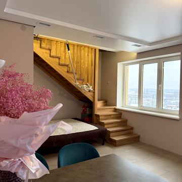 Залізнична вул., 7