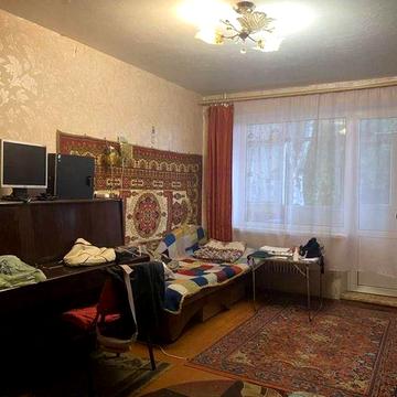 Центр. Здається від власника3-х кімнатна квартира