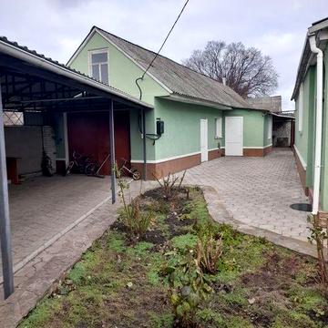 Продам будинок з меблями