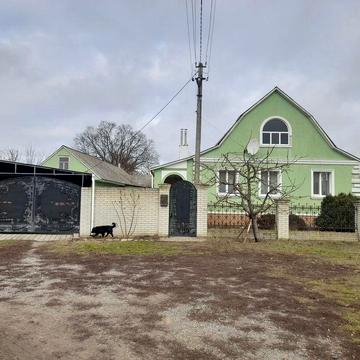 Продам будинок з меблями