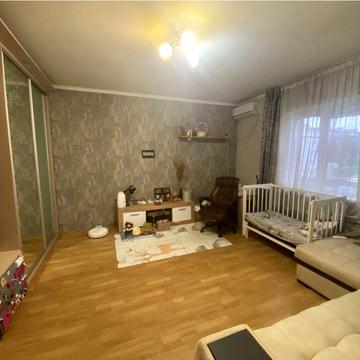 Продам однокомнатную квартиру (Ленпосёлок) от собственникак