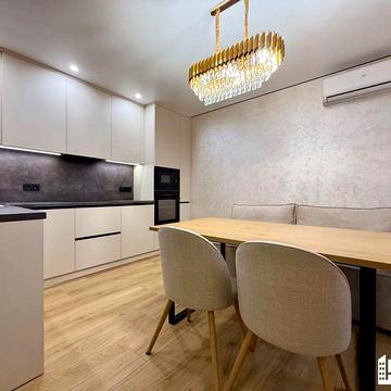 Шикарна 2 кім квартира з якісним ремонтом!