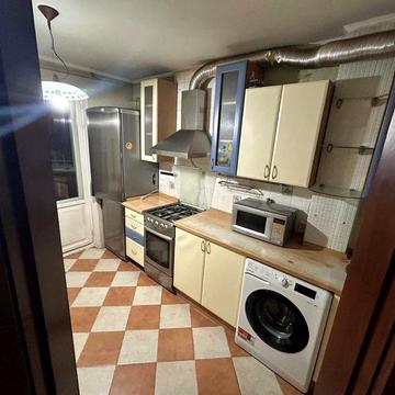 Здам 2 кім квартиру Чорних Запорожців,15 метро"Дарниця" "Чернігівська"