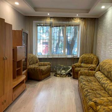 Костя Левицького вул. (), 102