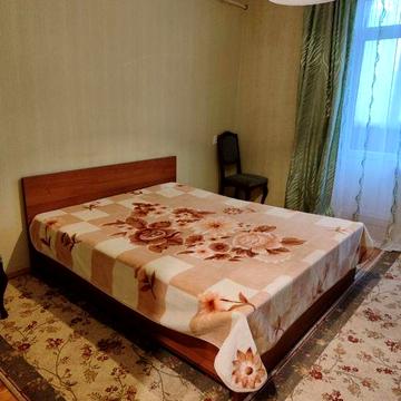 Сдам без  комиссии от хозяина квартиру в центре