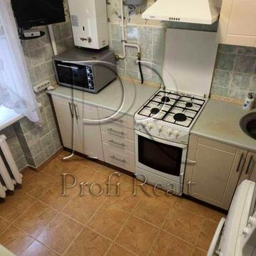 Продаж 1 кімн. Печерськ. квартири за адресою Тютюнника 11