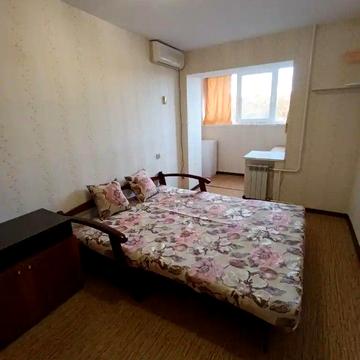 Тополина вул., 7