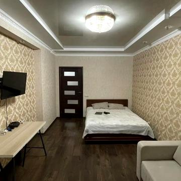 Під Голоском вул., 8