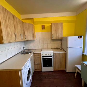 Оболонський просп., 37