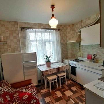 Сдам 1 ком.квартиру на Академика Королева-рынок ЮЖНЫЙ