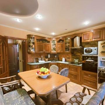 Урлівська вул., 9