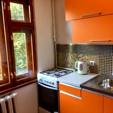 Гната Хоткевича пров., 11