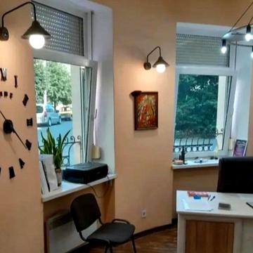 Григорія Сковороди вул., 6