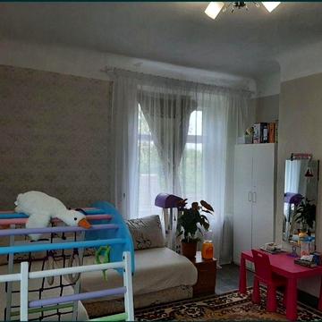 Продам 3-х кімнатну квартиру в Таромському