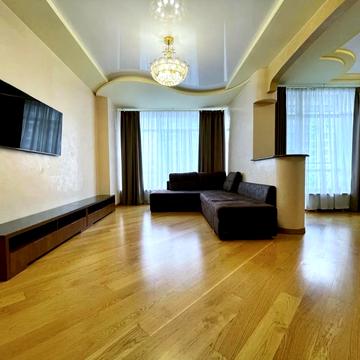 Андрія Верхогляда вул. (Михайла Драгомирова), 12