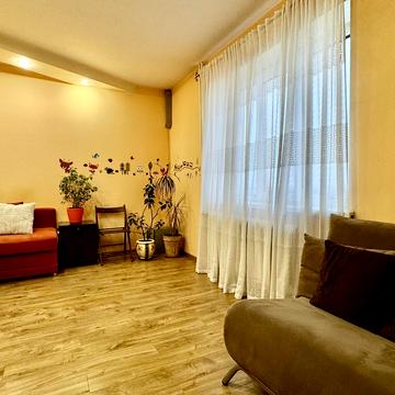 Соломії Крушельницької вул., 5