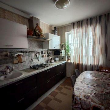 Трех комнатная квартира Шуменский