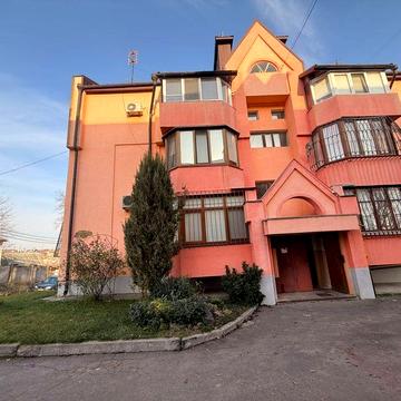 Продаж квартири р-н осташівка