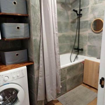 Сдаем 2х комнатную квартиру Пастеровская . Свет есть всегда.