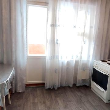 Рональда Рейгана вул., 1/25