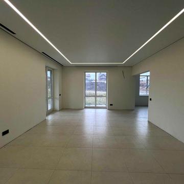 Одноповерховий будинок з частковим ремонтом та гаражем-масив Фортовий!