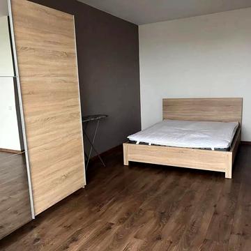 Винна Гора вул., 7