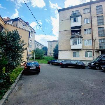 Здам в оренду двокімнатну квартиру.