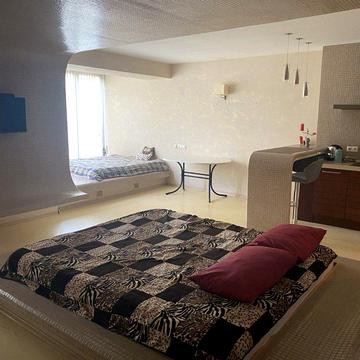 Голосіївський просп. (40-річчя Жовтня), 27