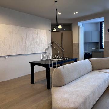 Дмитрівська вул., 48-Г