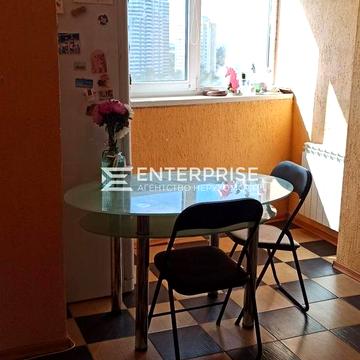 Продаж 3 кімнатна біля метро Дарниця, парк Перемога