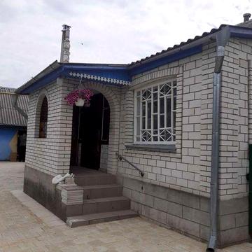 Продаю  будинок із цегли